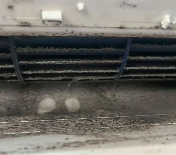 古丈空调吹的风有股烧焦味是怎么回事